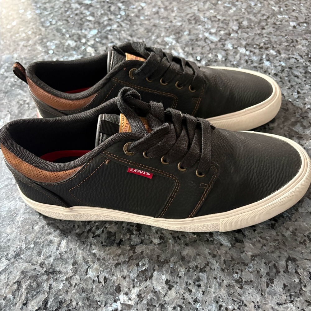 Levi Strauss Black Sneakers  Size 9